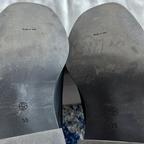 ❌SOLD❌ The Row
Garden Leather Short Boots 38 - Picture 15 of 17